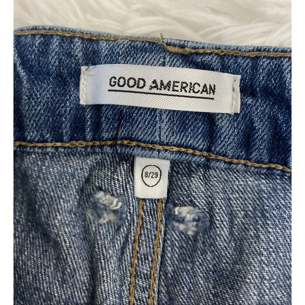 Good American Shorts Women 8/29 High Rise Distressed Bombshell Cutoff Cheeky
